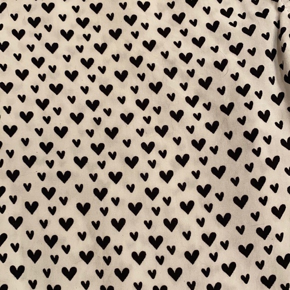 Velvet Heart women’s button up blouse, black heart pattern, size small - Picture 4 of 4